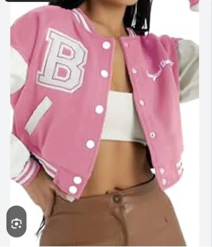 Chaquetas de manga larga con cuello redondo acanalado, bloques de color y cordón ajustable con estampado de letras.